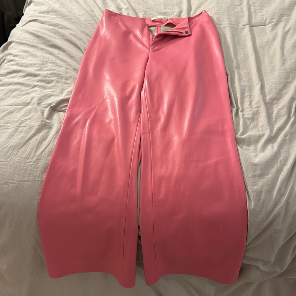Alice and Olivia size 2 pink faux leather pants